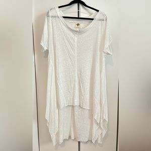 White high-low top/tunic